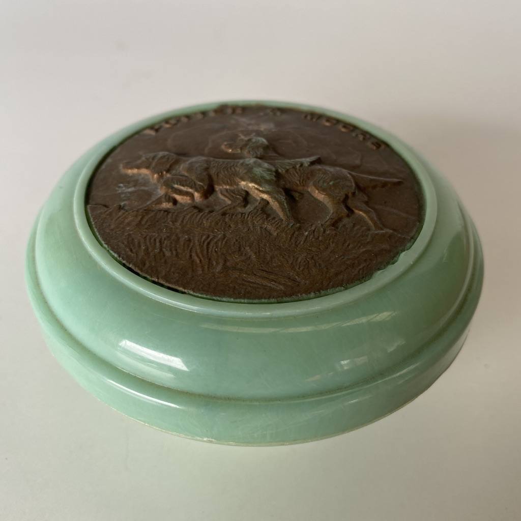 POWDER BOX, Vintage Green Bakelite w Brass Dogs
